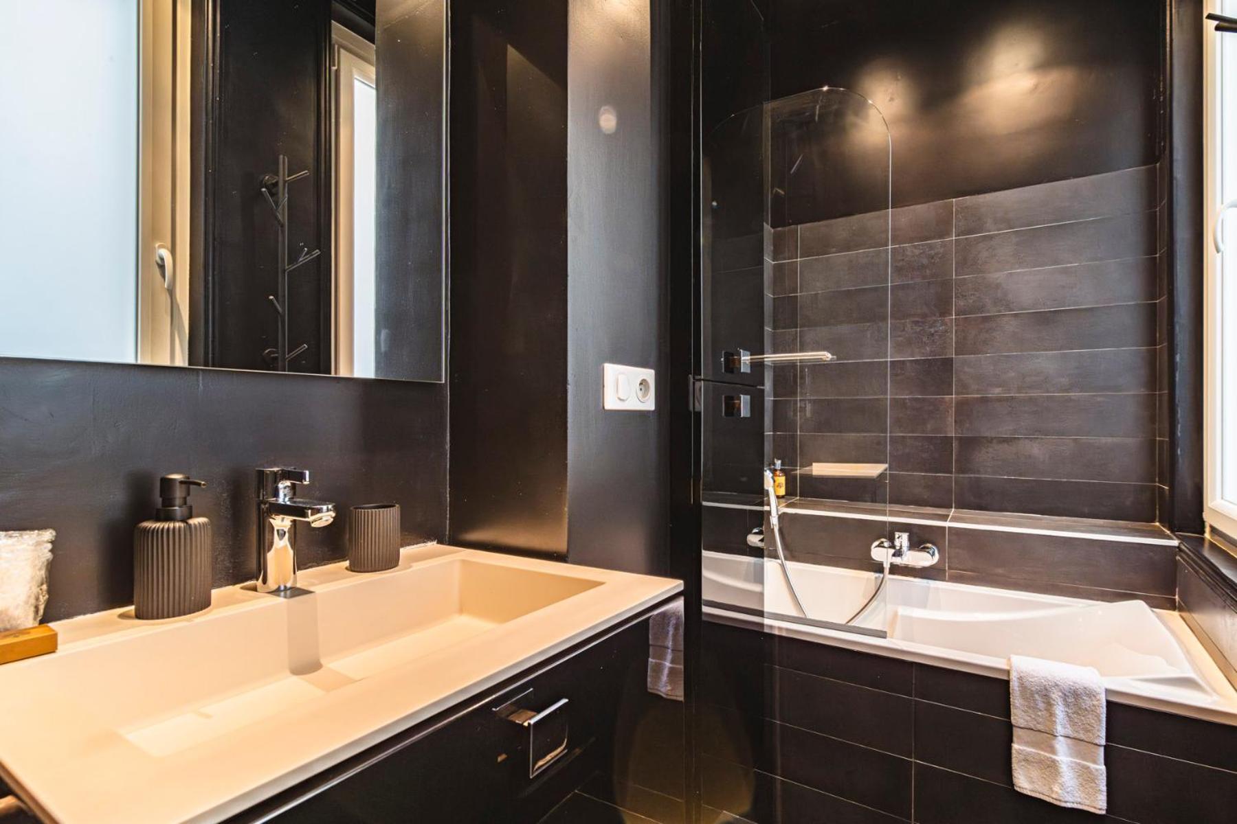 L'Elegance Vue Parc Apartment Reims Exterior photo