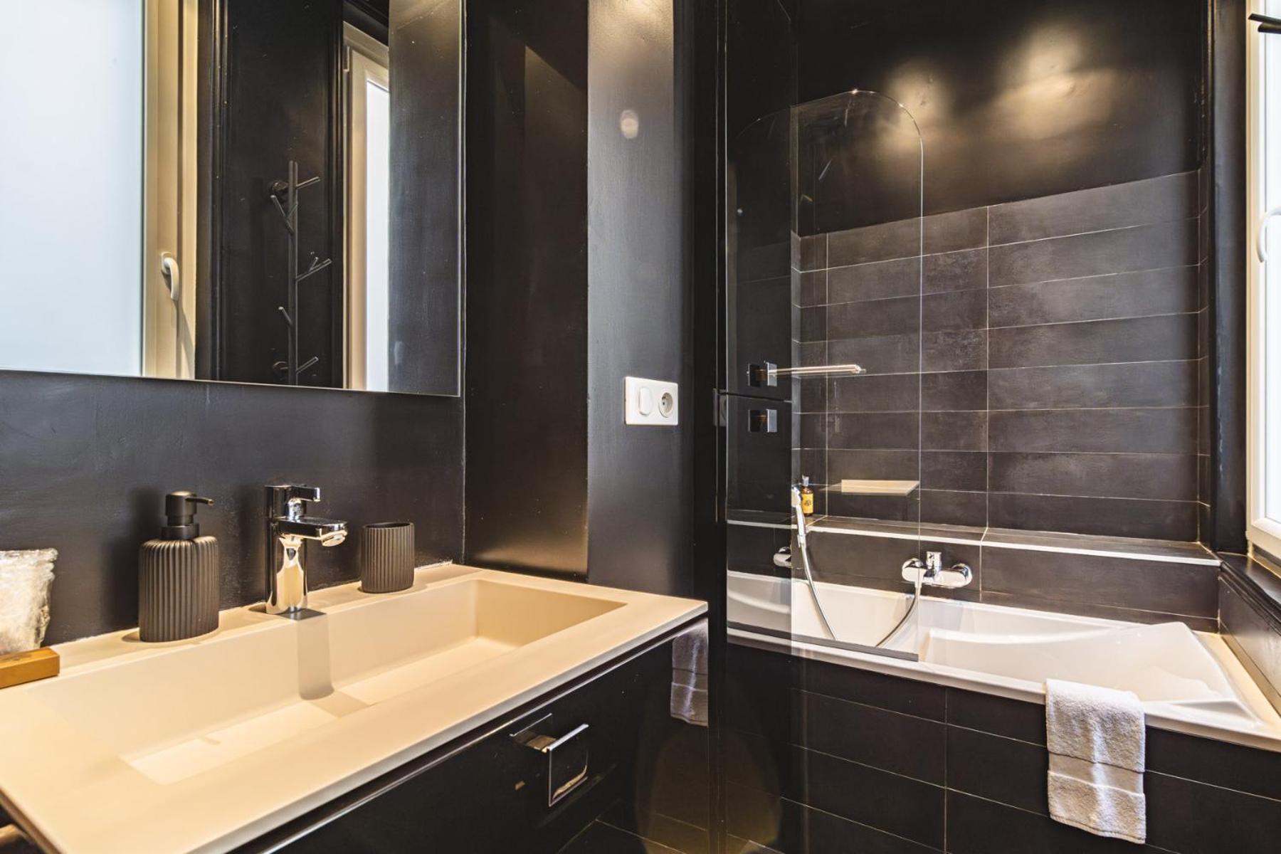 L'Elegance Vue Parc Apartment Reims Exterior photo